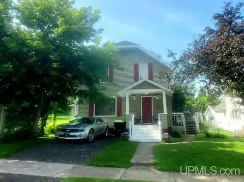 607 E D, Iron Mountain, MI 49801