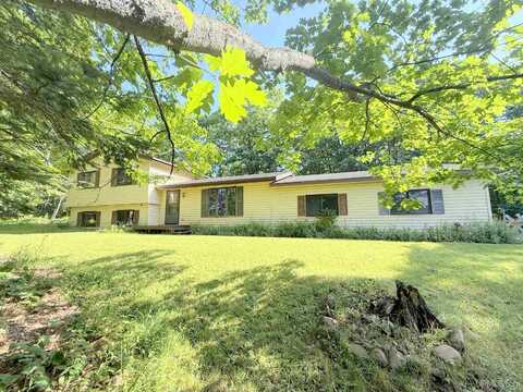 45484 M 26, South Range, MI 49963