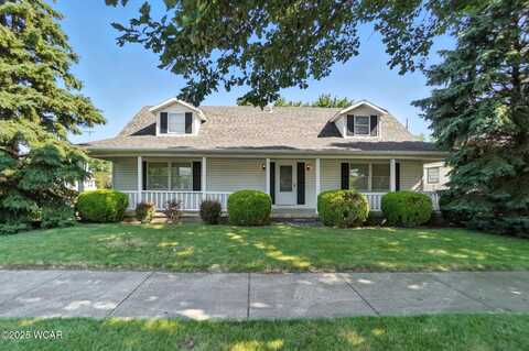 402 E Mechanic Street, Wapakoneta, OH 45895