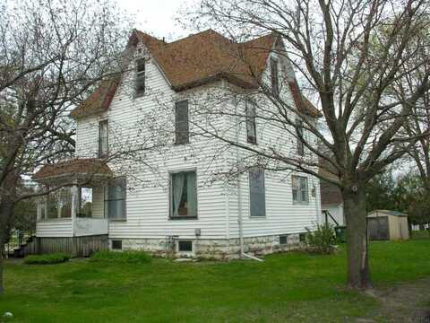 1207 Gilbert Street, Charles City, IA 50616