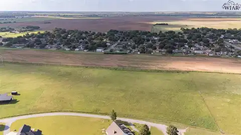 5 FRIENDSHIP TRAIL, Burkburnett, TX 76354