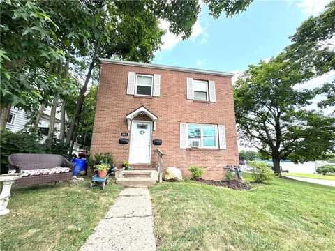 325 E Englewood Ave, New Castle, PA 16105