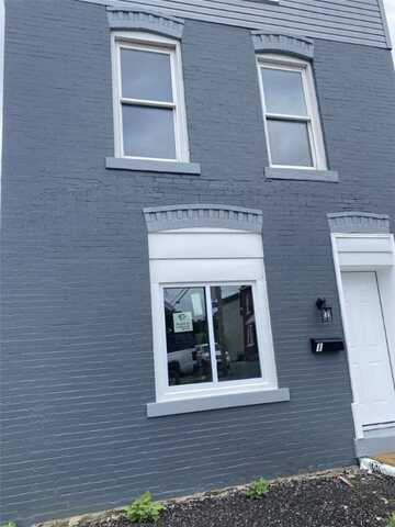 1 Tumbo St, Woods Run, PA 15212