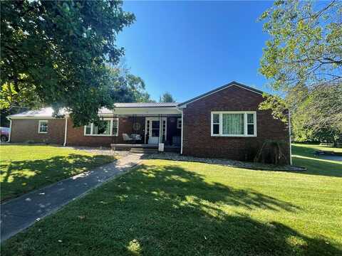 17 Elbow Street, Sandy Lake, PA 16145