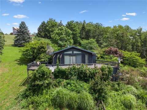 277 Bennetts Rd, Unity, PA 15601