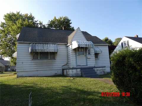 907 S CENTER STREET, Grove City, PA 16127