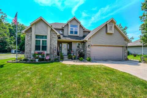 1704 Echo Lake Drive, Piqua, OH 45356