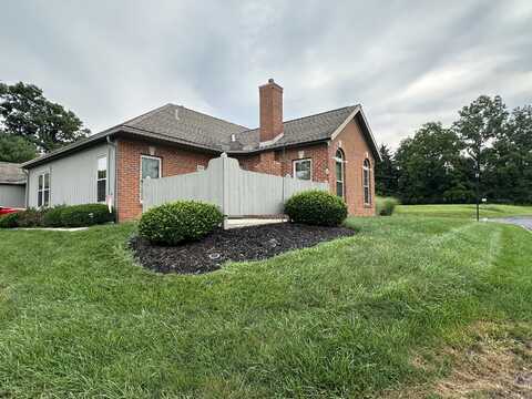 308 Pine Ridge Court, Bellefontaine, OH 43311