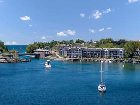 100 Michigan Avenue unit: 87, Charlevoix, MI 49720