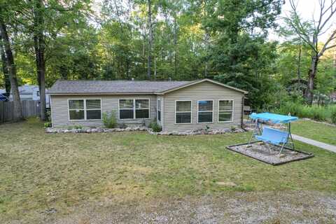 1177 Birch Street, Harrison, MI 48625
