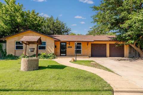 2401 Darrell Avenue, Amarillo, TX 79110