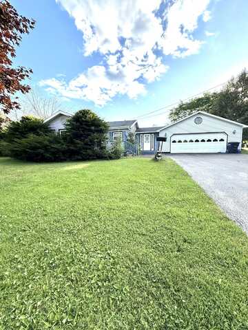 10779 US-9, Champlain, NY 12919