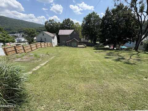 1006 Main Street, Saxton, PA 16678