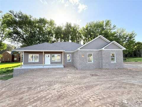340 Stonegate DR, Russellville, AR 72802