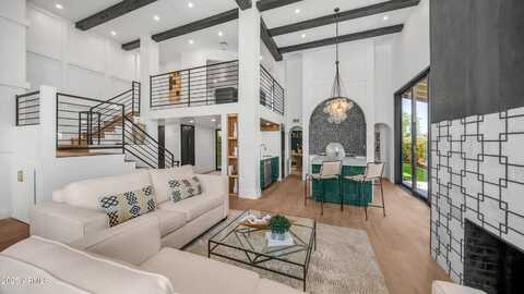 4434 E CAMELBACK Road, Phoenix, AZ 85018