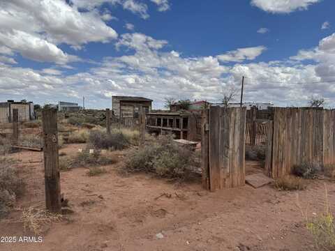 1216 MARAUDER Road, Winslow, AZ 86047