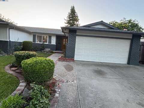 5041 Golden Rd, Pleasanton, CA 94566