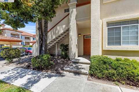 7054 Dublin Meadows St, Dublin, CA 94568