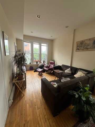 1801 W. Erie Street, Chicago, IL 60622