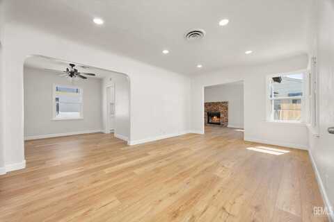 602 Ann Arbor Drive, Bakersfield, CA 93308