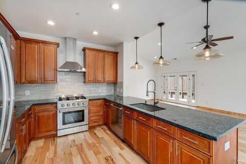 3745 Crestview Drive, Santa Rosa, CA 95403
