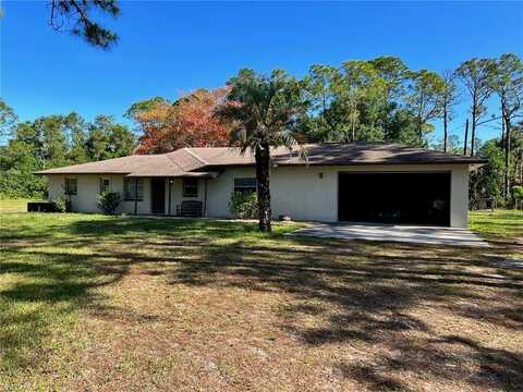 11721 Fox Hill, NORTH FORT MYERS, FL 33917
