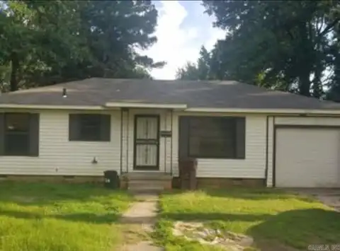 2101 W 24th Avenue, Pine Bluff, AR 71603