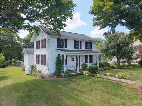 3822 Center Street, Livonia, NY 14487