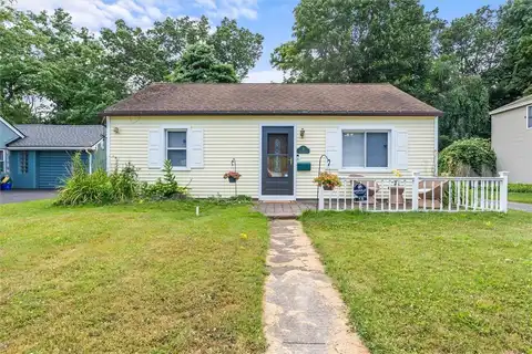 15 Penhurst Road, Brighton, NY 14610