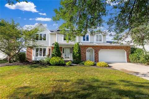 55 Hunt Club Circle, Amherst, NY 14051