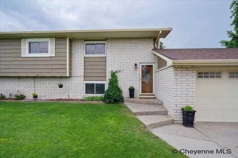 7610 SANTA MARIE DR, Cheyenne, WY 82009