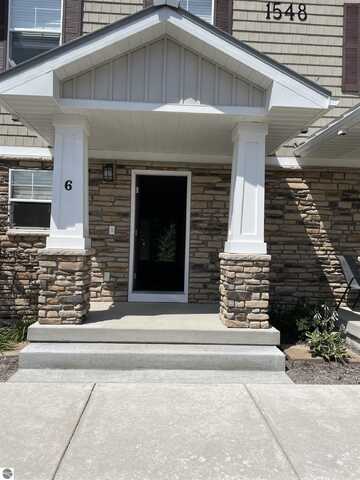 1548 SIMSBURY STREET, TRAVERSE CITY, MI 49686