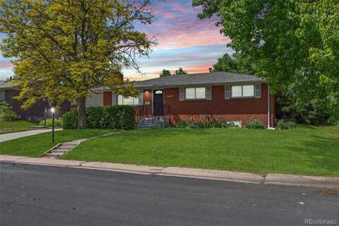 6869 S Foresthill Street, Littleton, CO 80120