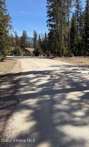 2 Hagman Road, Nordman, ID 83848