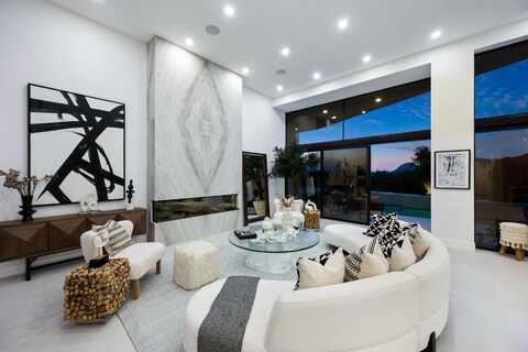 160 Kiva Drive, Palm Desert, CA 92260