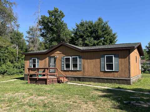 1695 Janet, Harrison, MI 48625