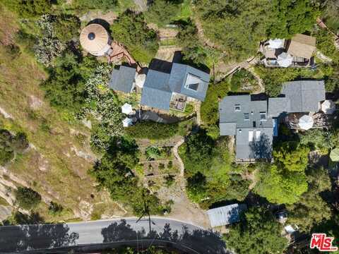 913 Fernwood Pacific Dr, Topanga, CA 90290