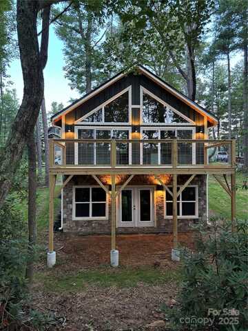 5 S Bear View Drive, Hendersonville, NC 28792