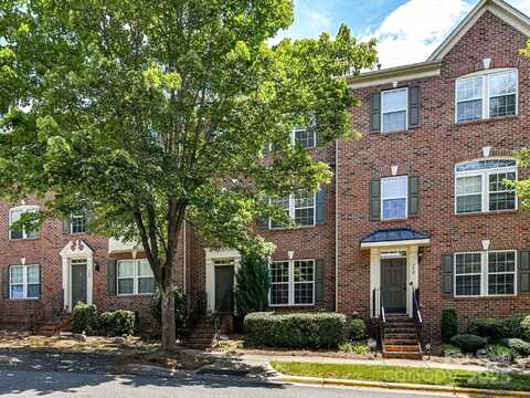 756 Naramore Street, Davidson, NC 28036