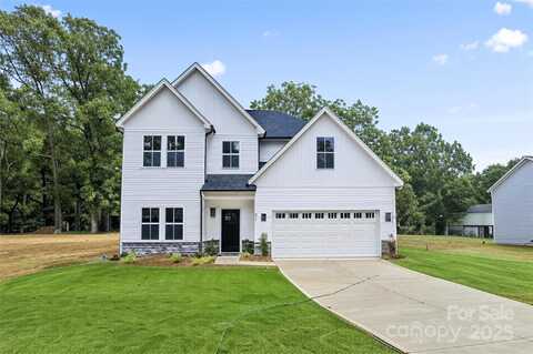 205 Henderson Circle, Harrisburg, NC 28075