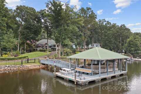 502 Lakeview Shores Loop, Mooresville, NC 28117