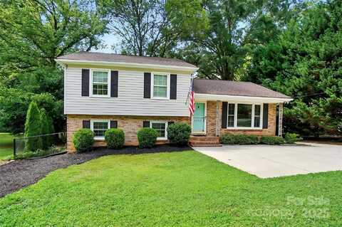 6208 Colchester Place, Charlotte, NC 28210