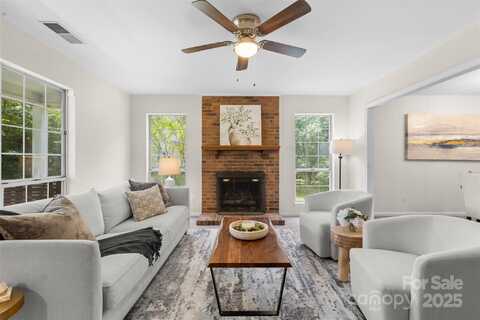 13843 Poppleton Court, Charlotte, NC 28273