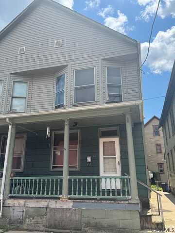 84 Golde St, Johnstown, PA 15902