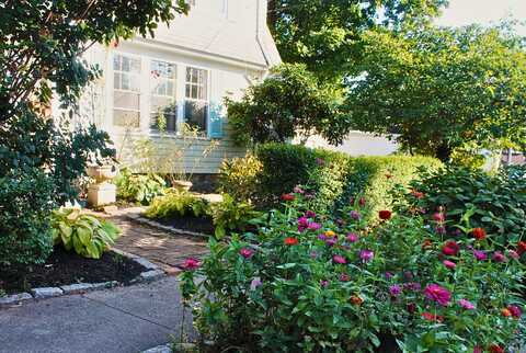 155 MOODY Avenue, Fairfield, CT 06825