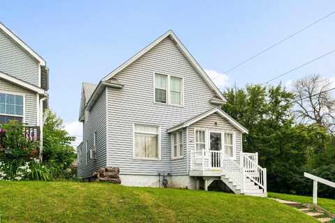 3001 Devonshire St, Duluth, MN 55806
