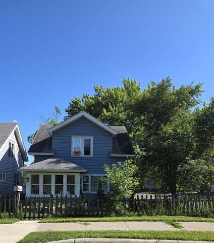 3022 Devonshire St, Duluth, MN 55806