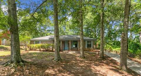153 Emerald street, Ozark, AL 36360