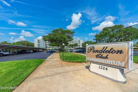 1224 S Peninsula Drive, Daytona Beach, FL 32118