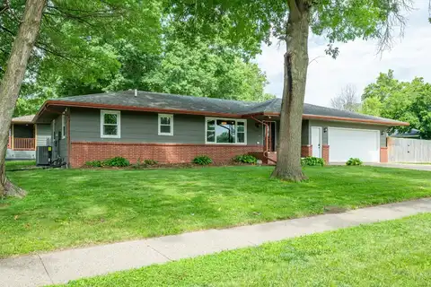 701 N 9th Street, Indianola, IA 50125